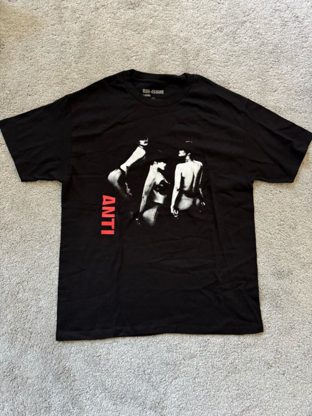 Rihanna ANTI RIH-ISSUE Graphic T-Shirt Large Black Album Tracklist